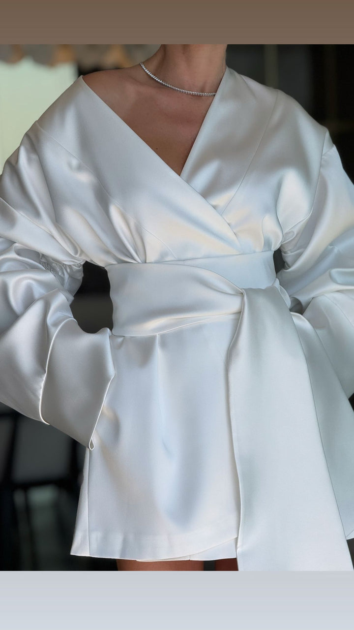 RED SILK BELT KIMONO BLOUSE
